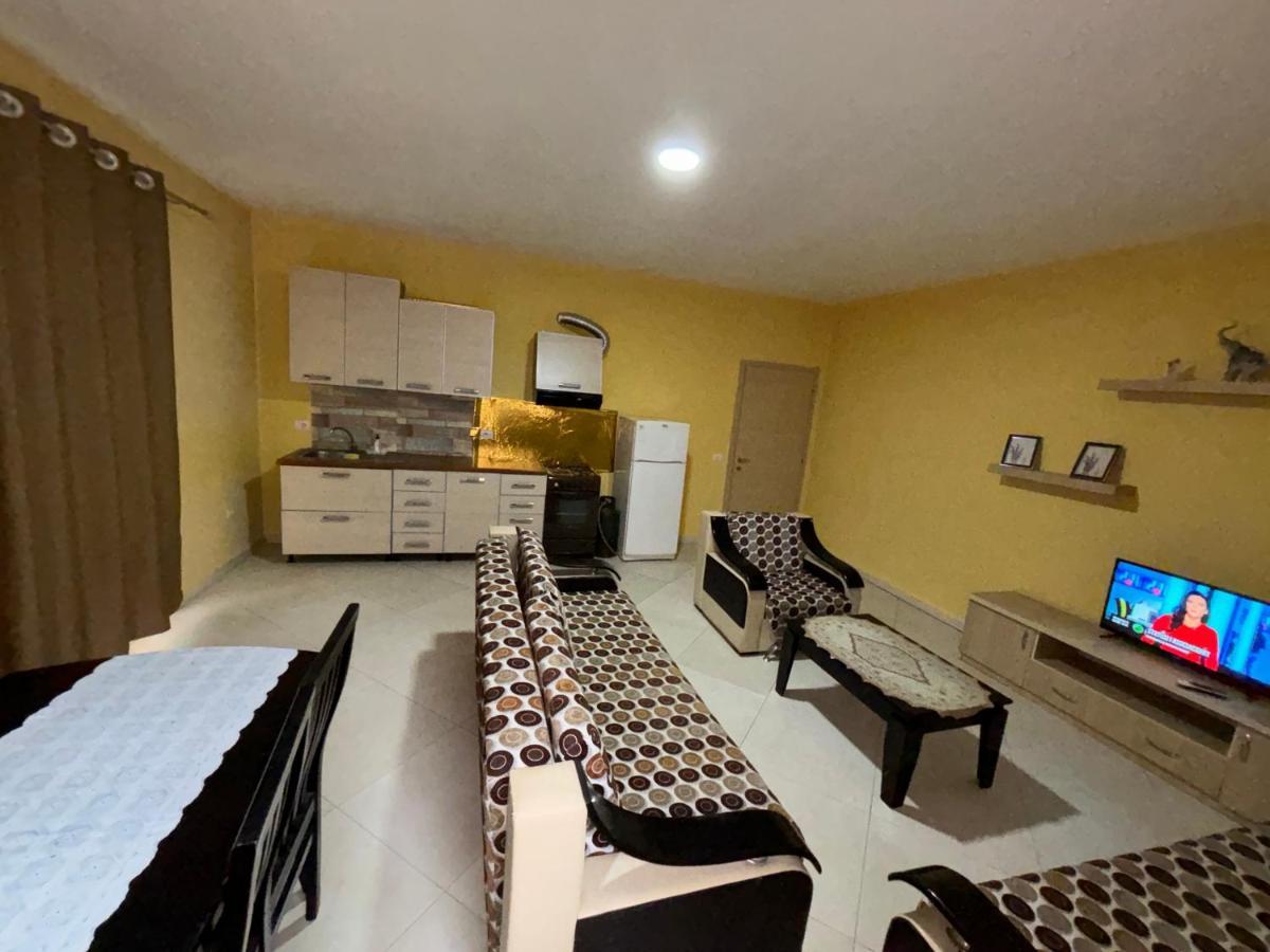 Tony Hotel Shëngjin